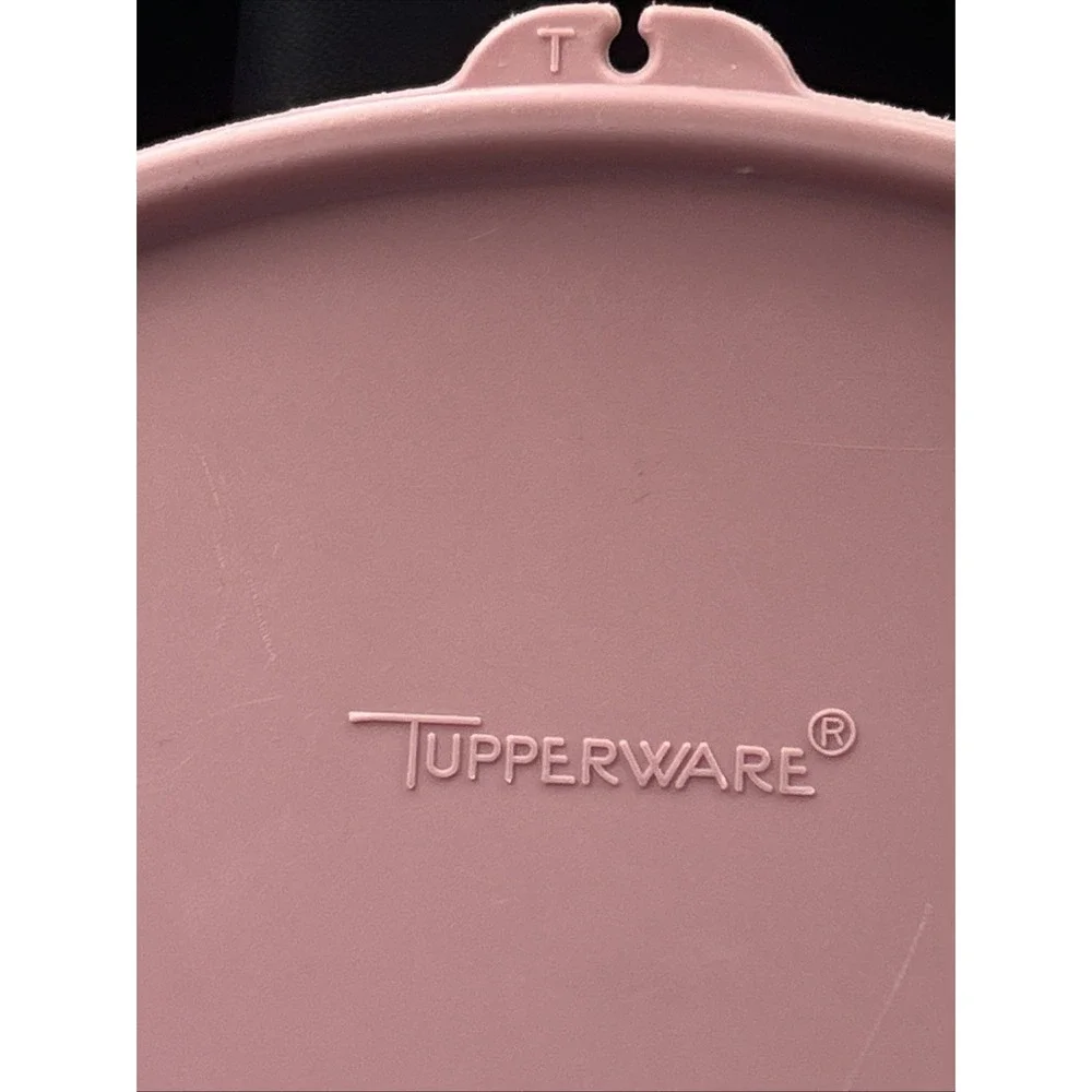 2 VTG TUPPERWARE (1) Round Dome Sheer Replacement Lid #1865-1 And 1 Pink 1832-5